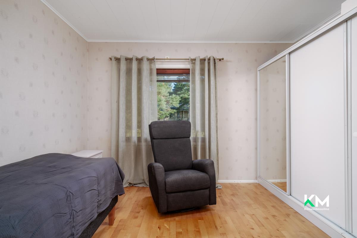 Viikatetie 13, Ykspihlaja, Kokkola