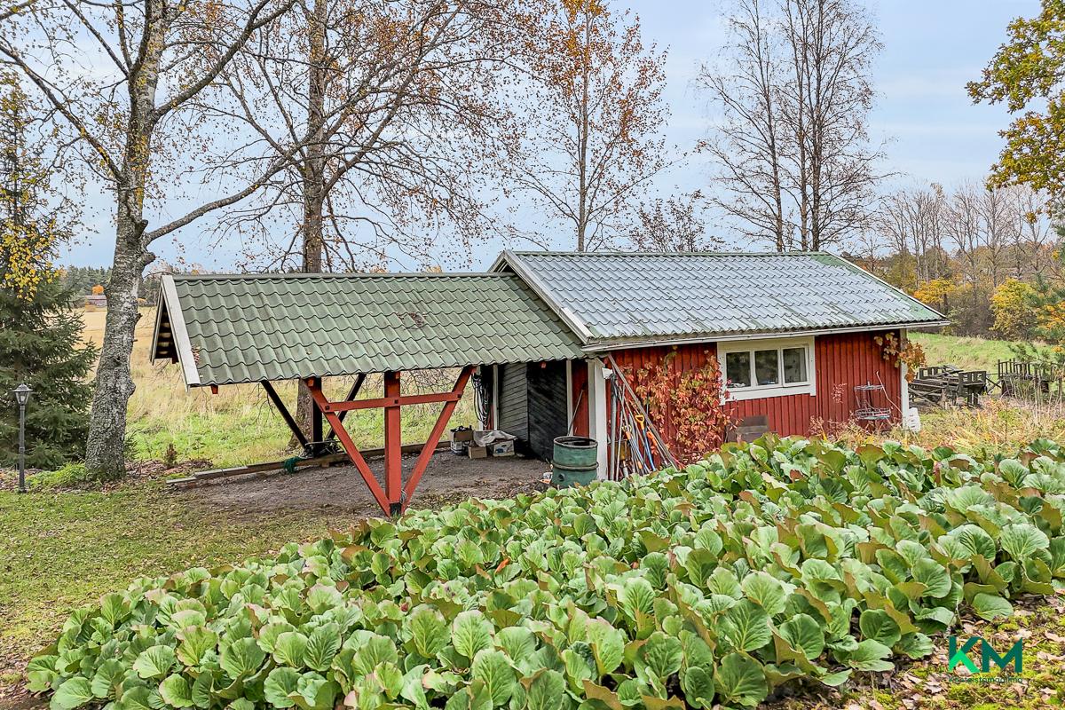 Västerbackantie 61, Täkter, Inkoo