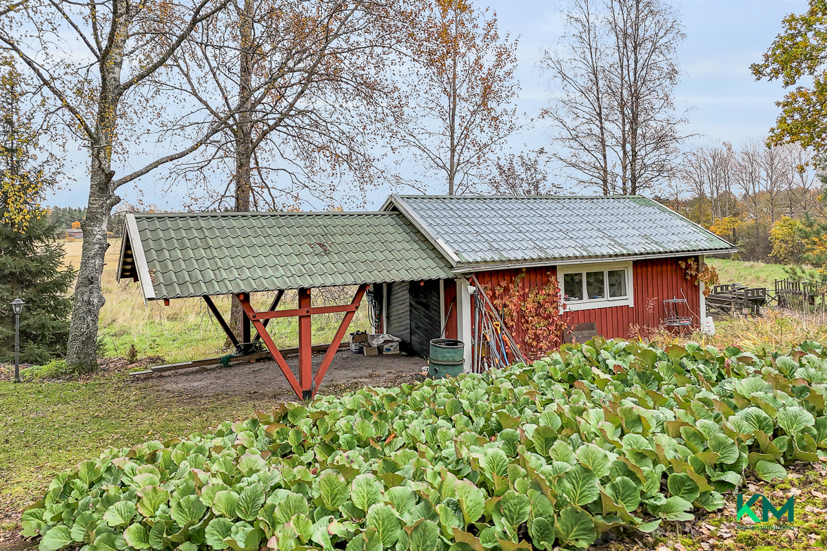 Västerbackantie 61, Täkter, Inkoo