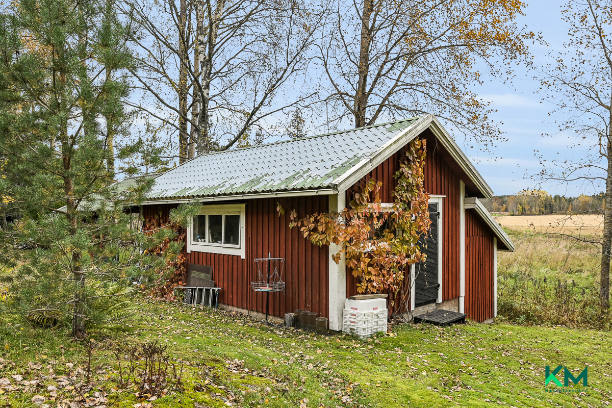 Västerbackantie 61, Täkter, Inkoo