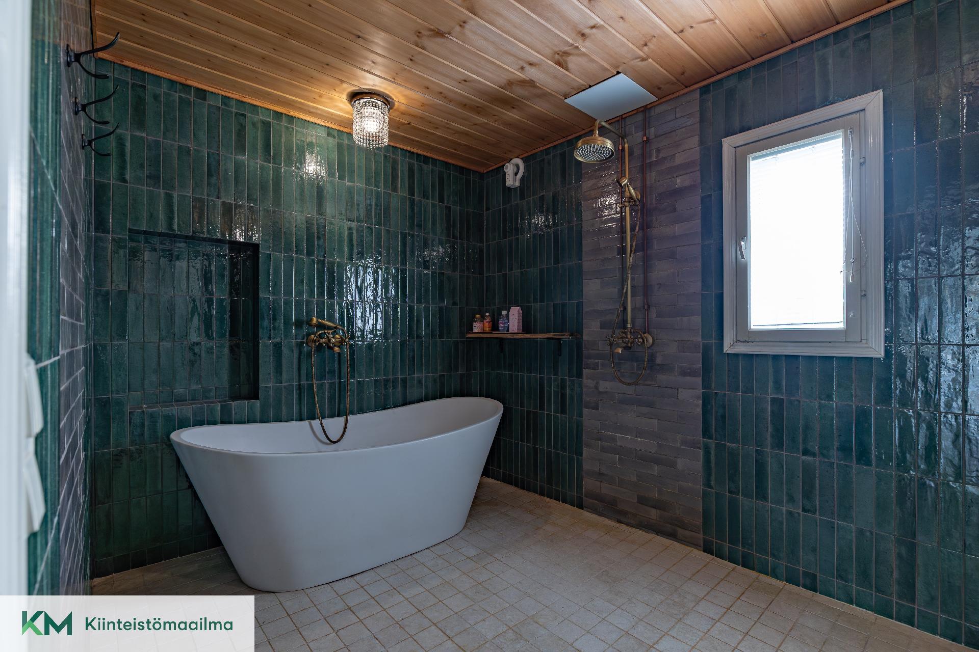 Pohjoistie 4, Tavastila, Kotka