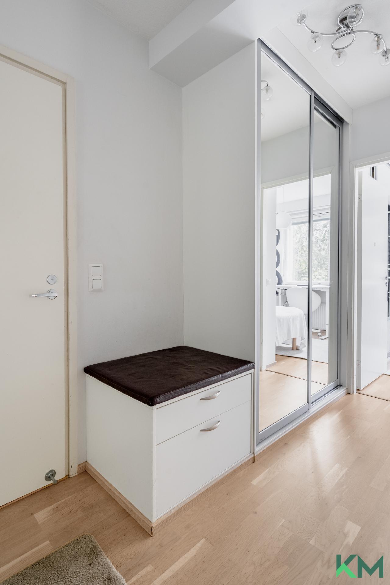 Melkonkatu 2, Lauttasaari, Helsinki