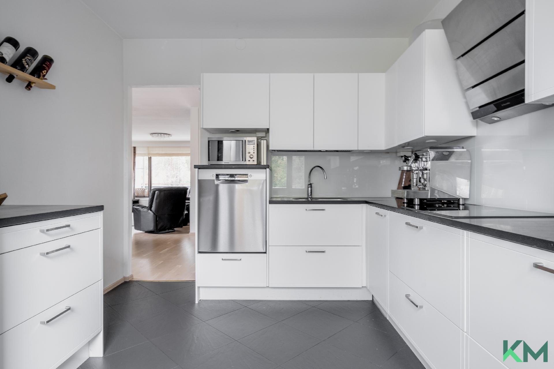 Melkonkatu 2, Lauttasaari, Helsinki