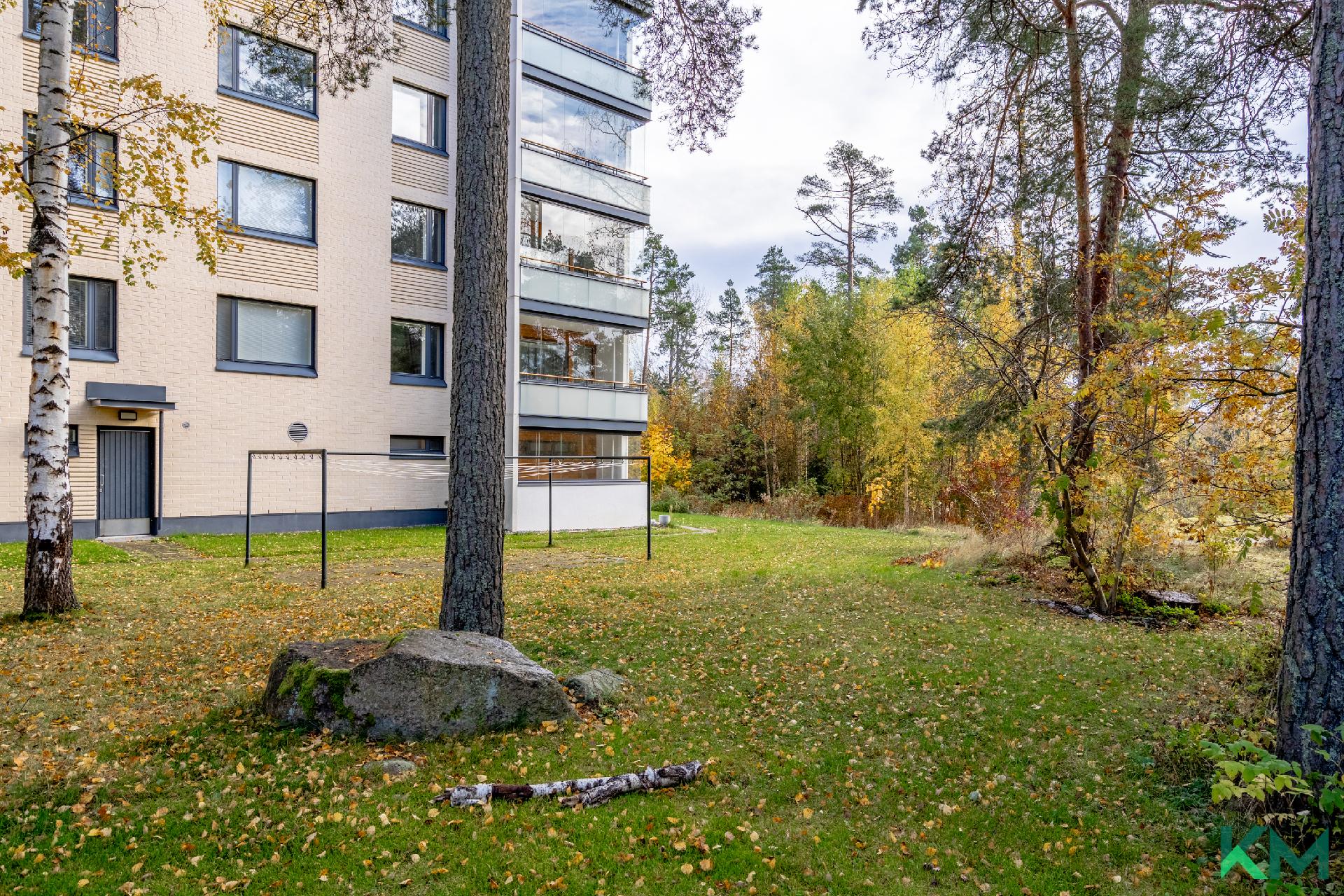 Melkonkatu 2, Lauttasaari, Helsinki