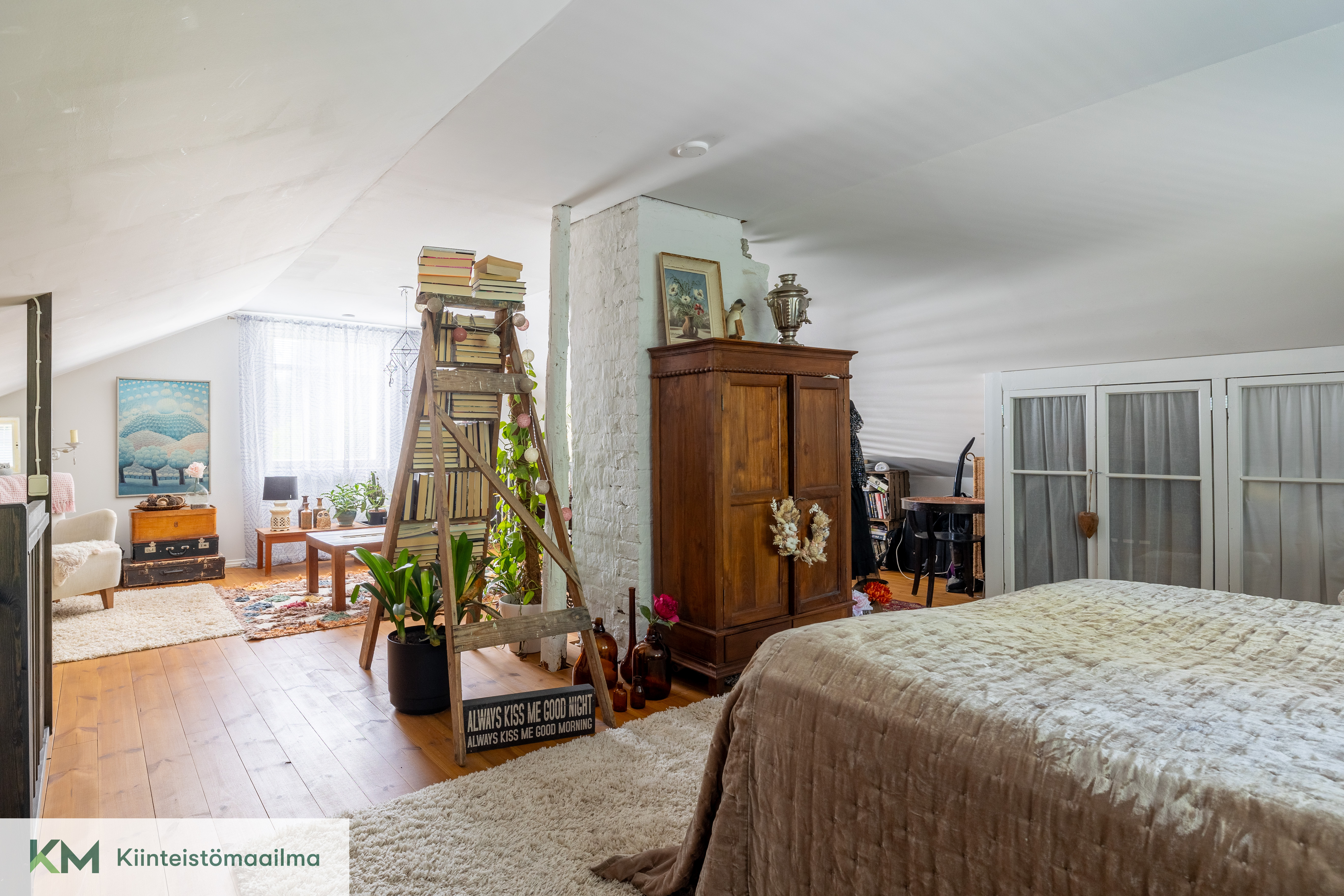 Vallikatu 11, Kierikkala, Kotka