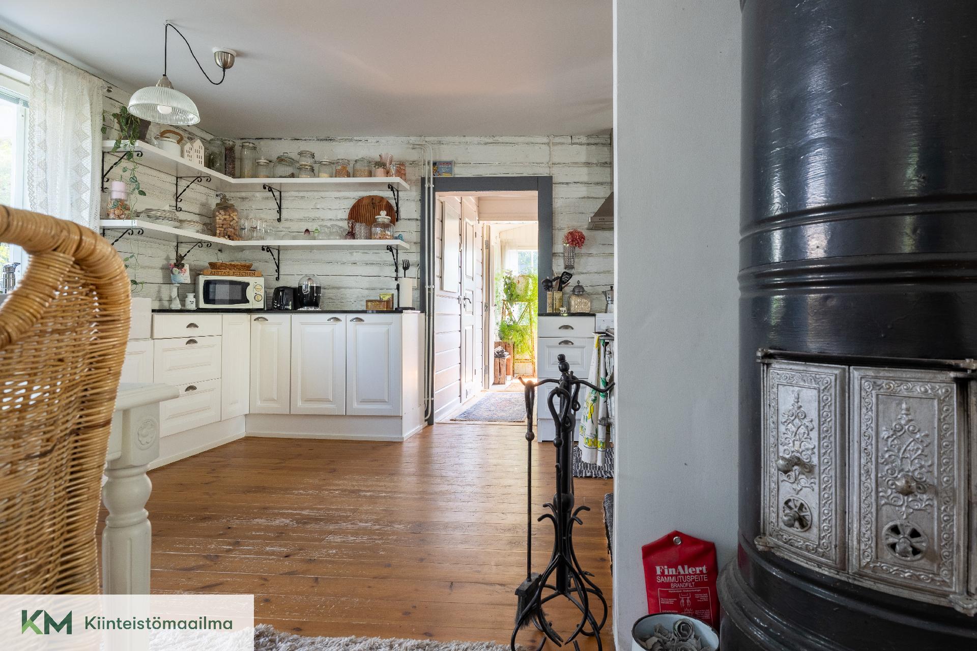 Vallikatu 11, Kierikkala, Kotka