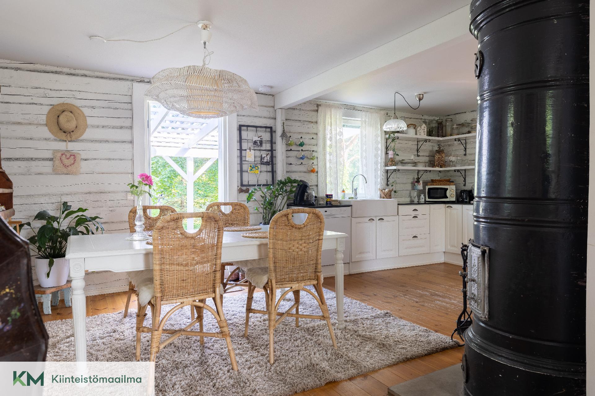 Vallikatu 11, Kierikkala, Kotka