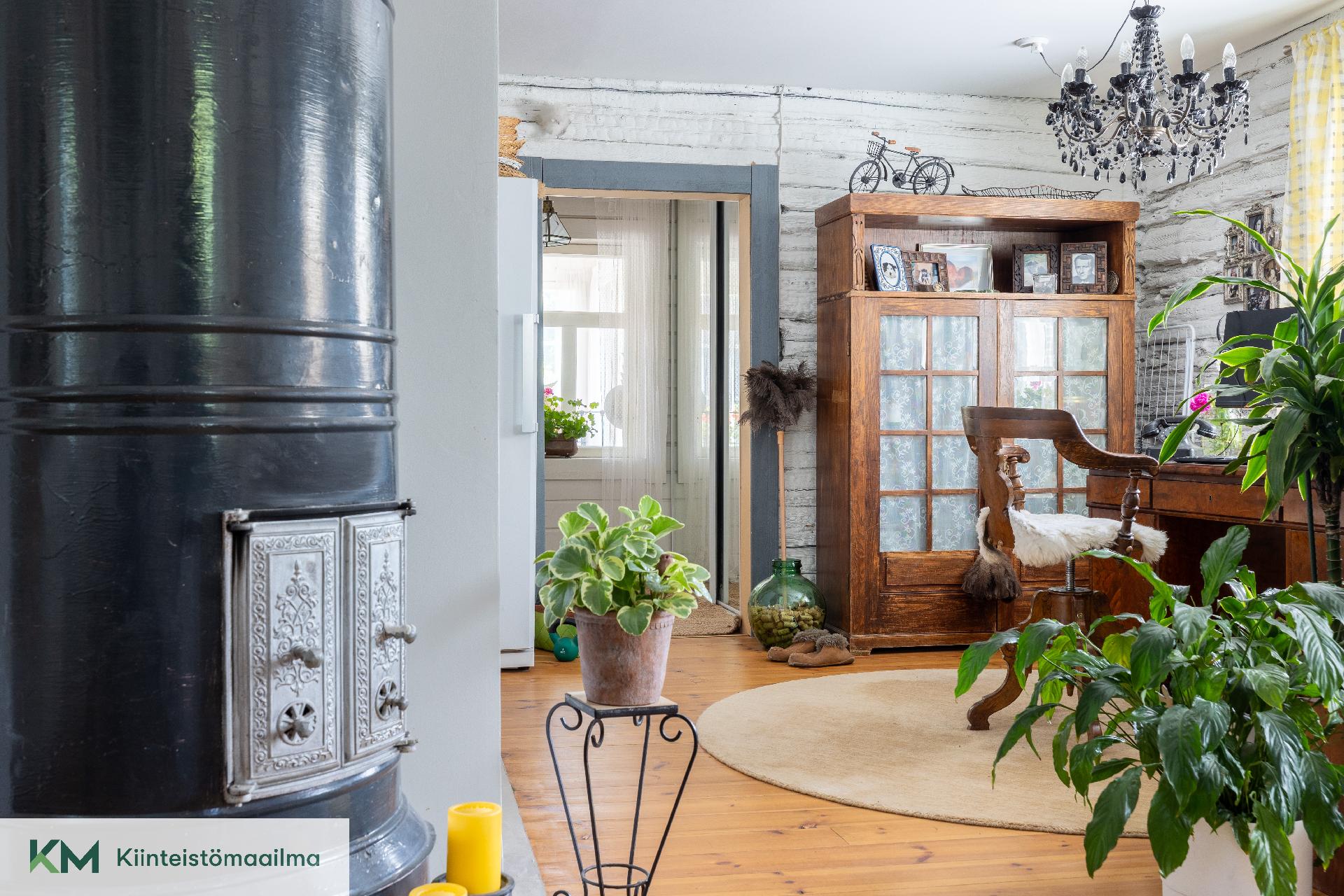 Vallikatu 11, Kierikkala, Kotka