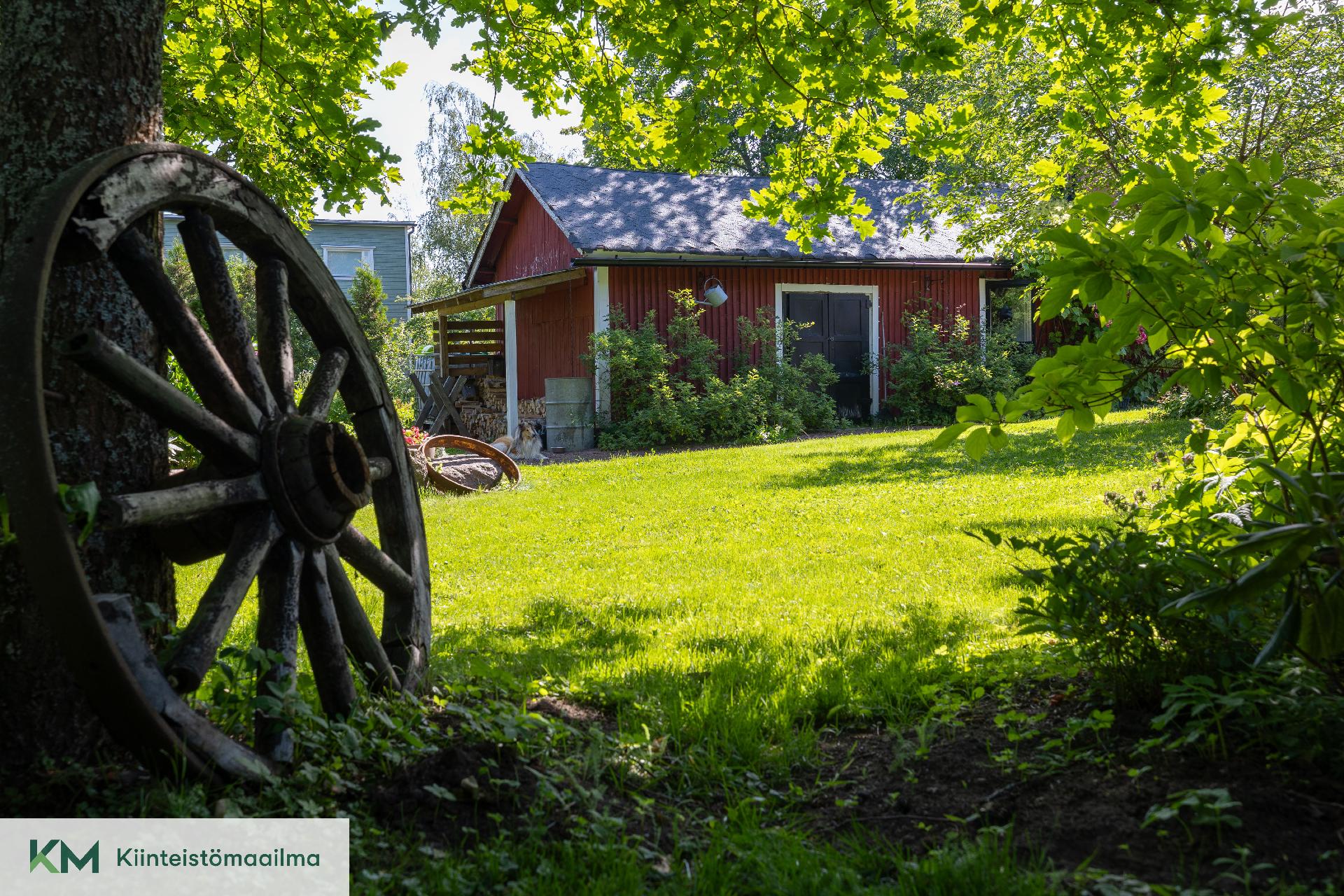 Vallikatu 11, Kierikkala, Kotka