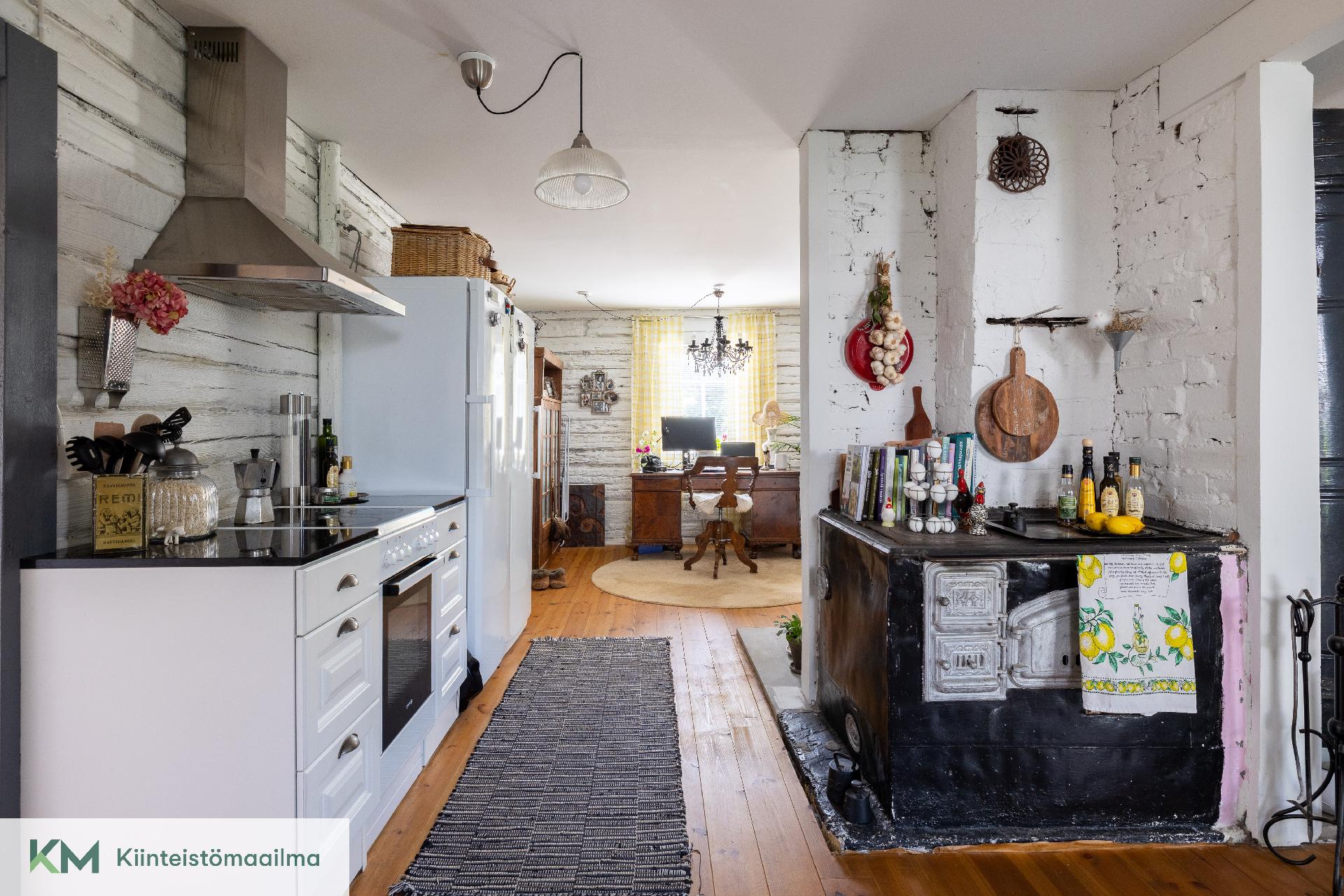 Vallikatu 11, Kierikkala, Kotka