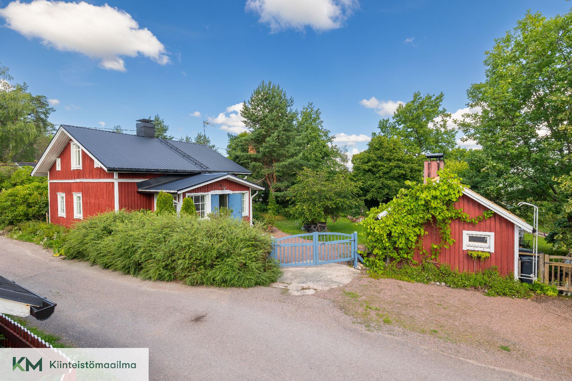 Vallikatu 11, Kierikkala, Kotka