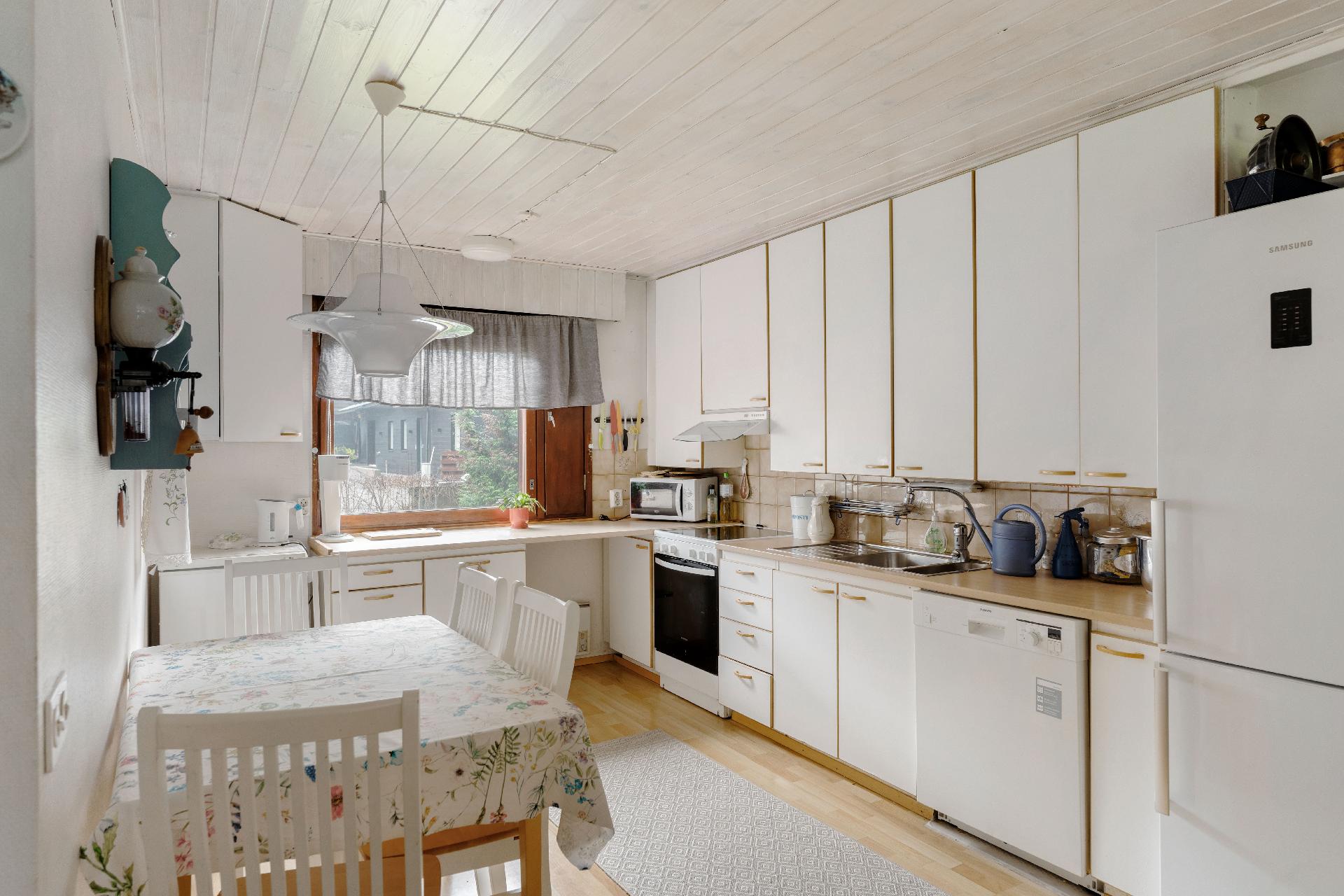 Kaksosvuorentie 5, Heikkilä, Kirkkonummi