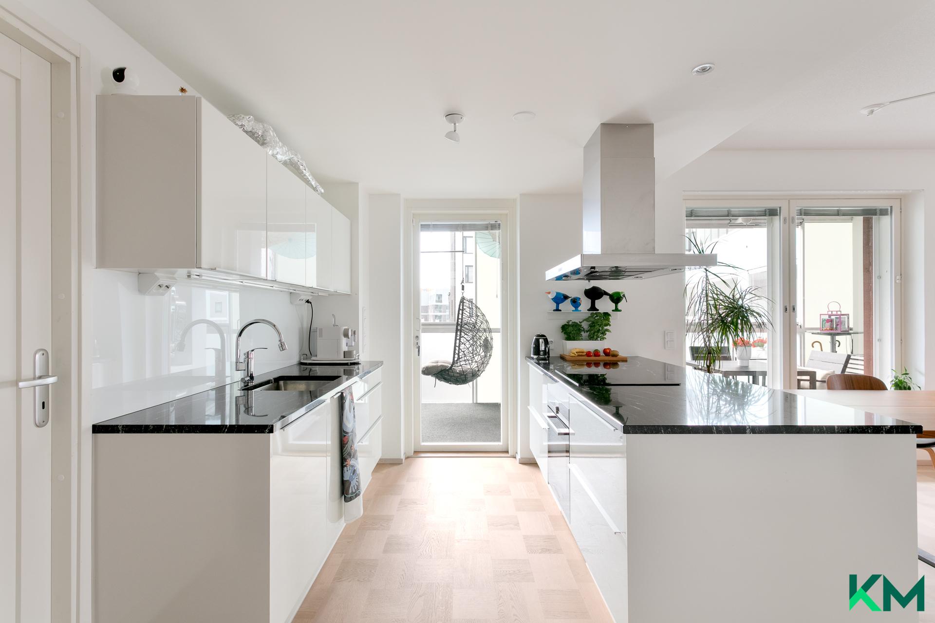 Välimerenkatu 24, Jätkäsaari, Helsinki