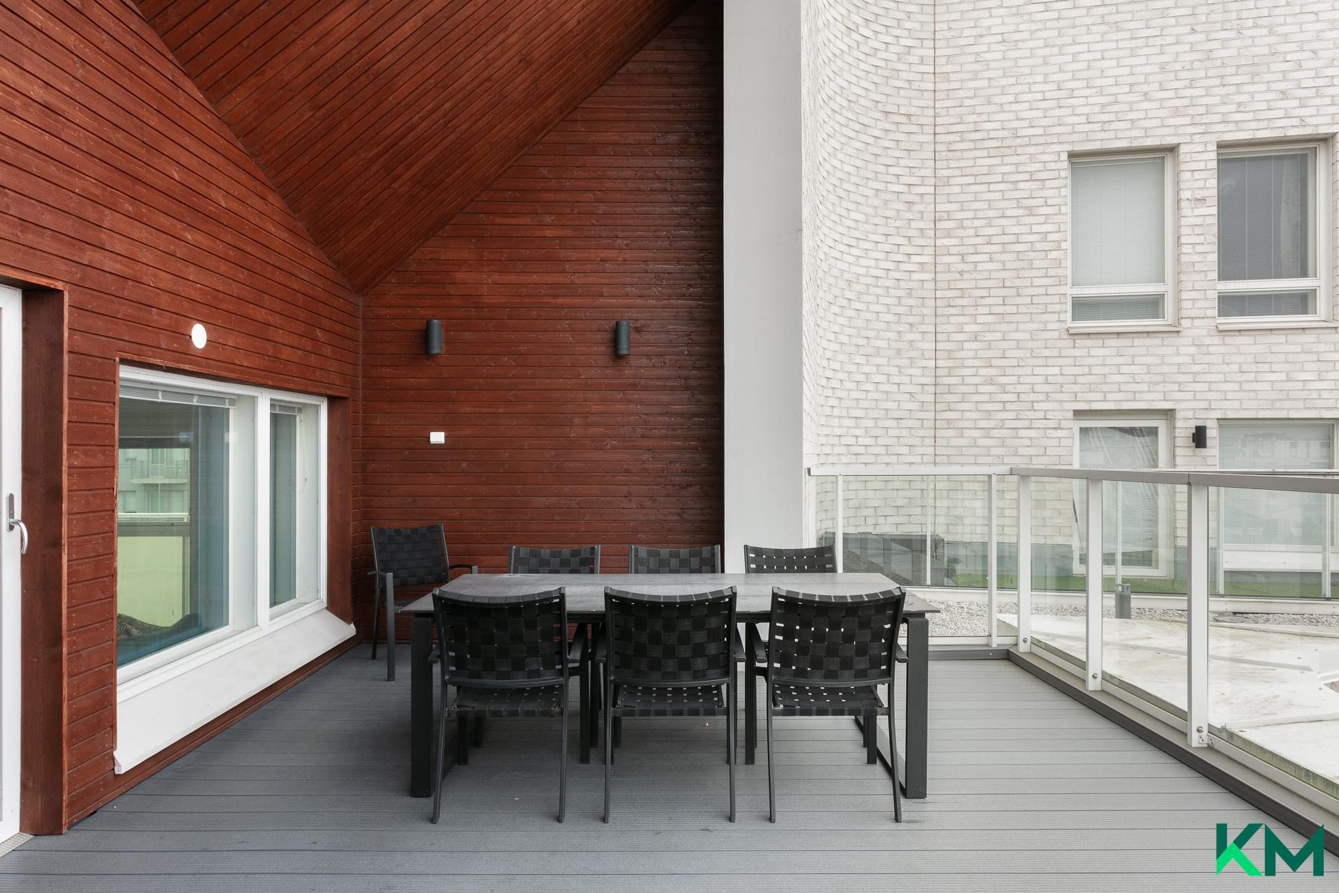 Välimerenkatu 24, Jätkäsaari, Helsinki