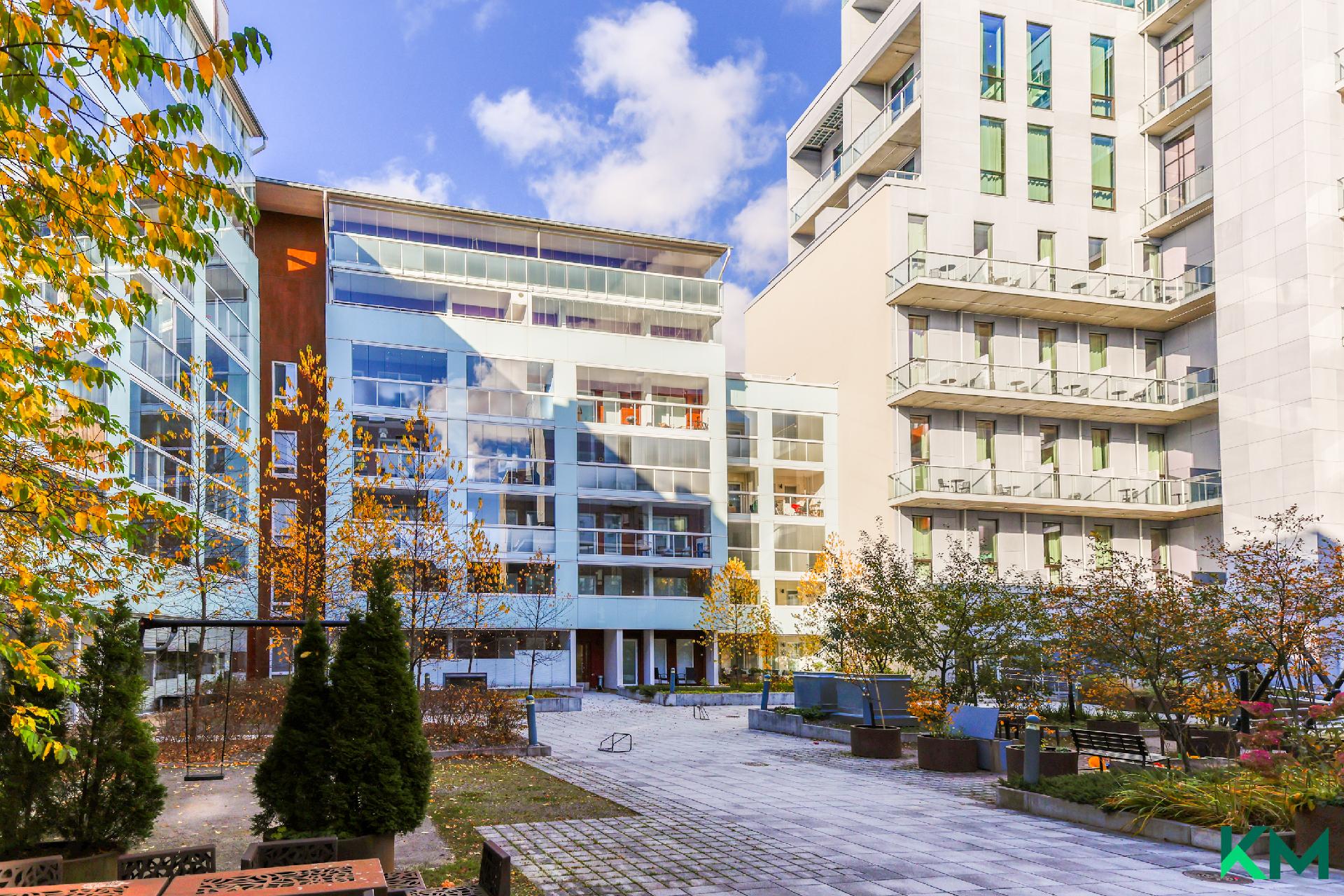 Välimerenkatu 24, Jätkäsaari, Helsinki