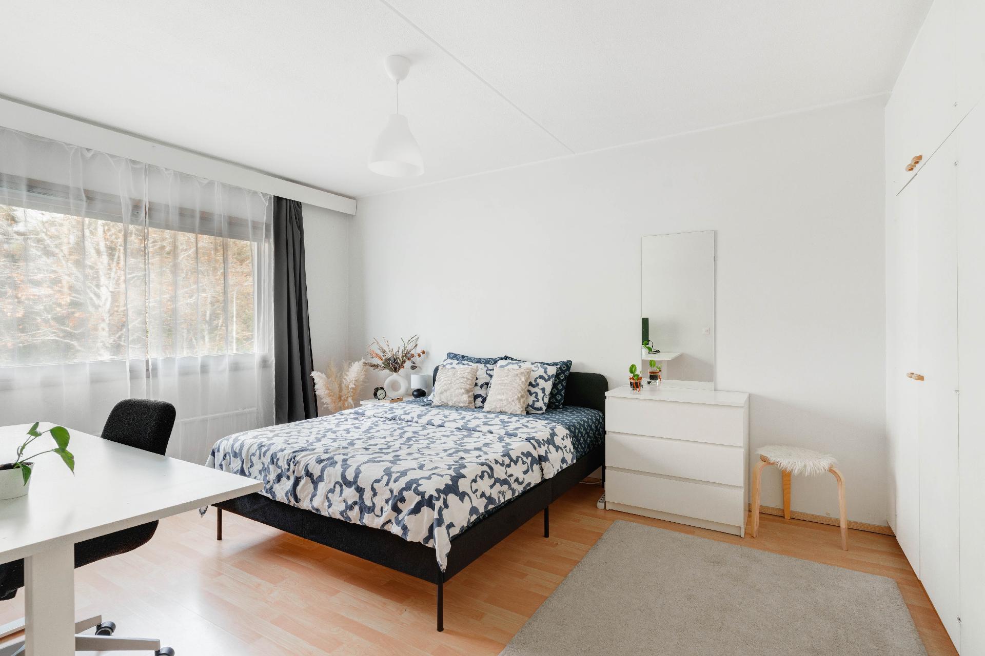 Iivisniemenaukio 2, Iivisniemi, Espoo