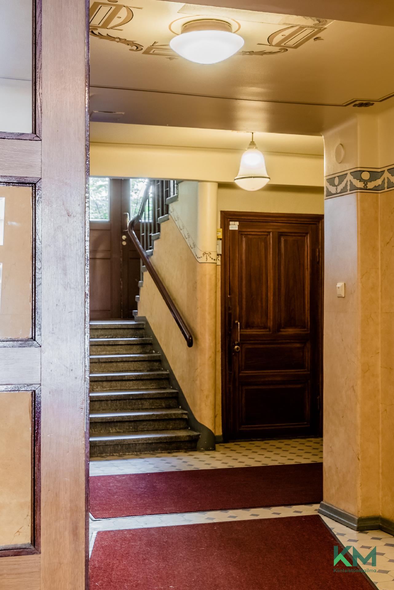 Kirkkokatu 1b, Kruununhaka, Helsinki