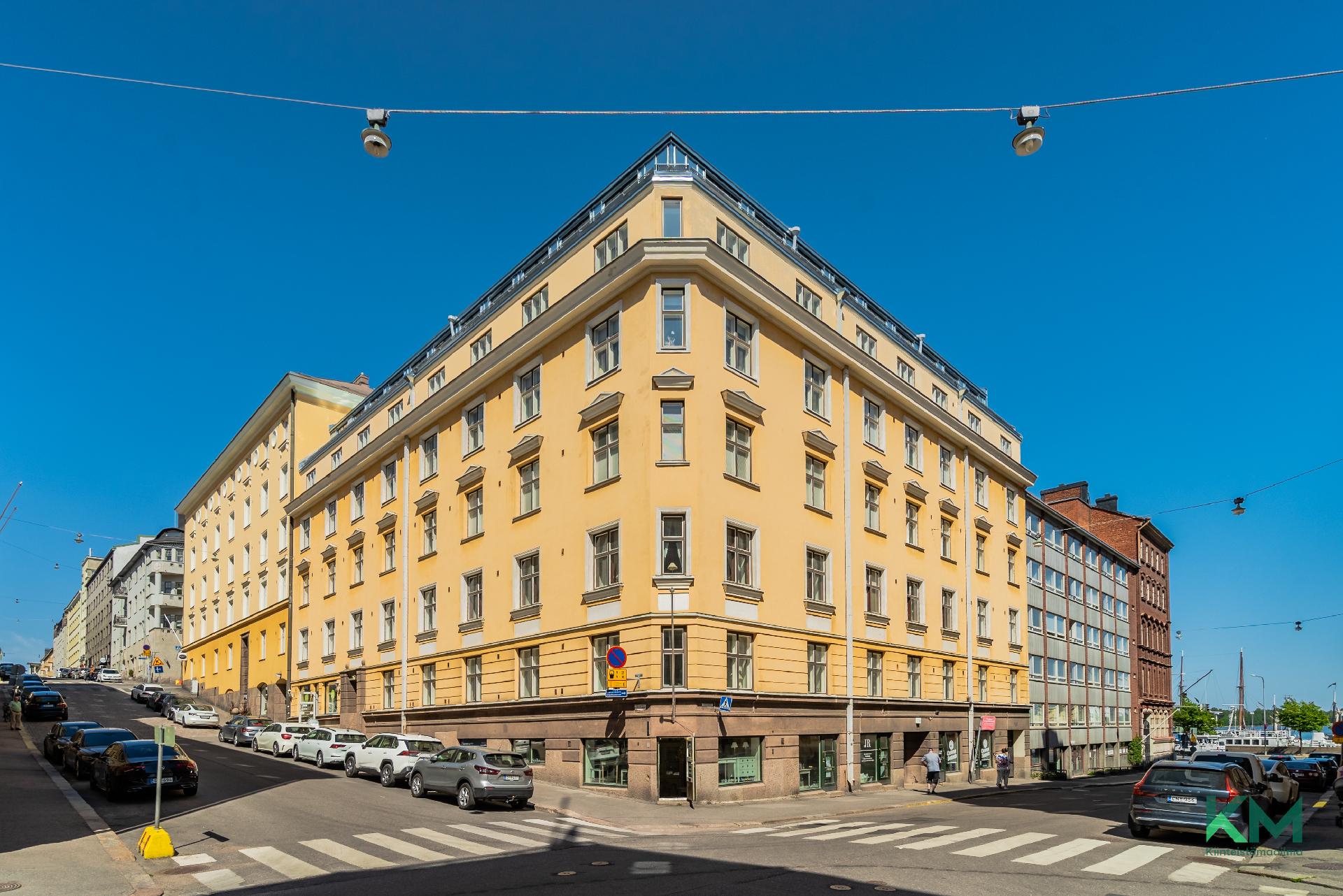 Kirkkokatu 1b, Kruununhaka, Helsinki