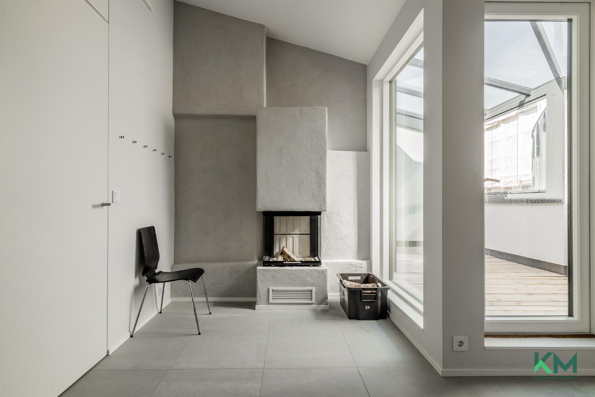 Kirkkokatu 1b, Kruununhaka, Helsinki