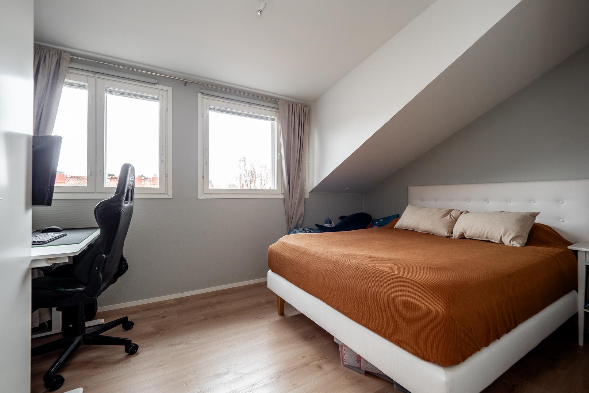 Kenttätie 14, Intiö, Oulu