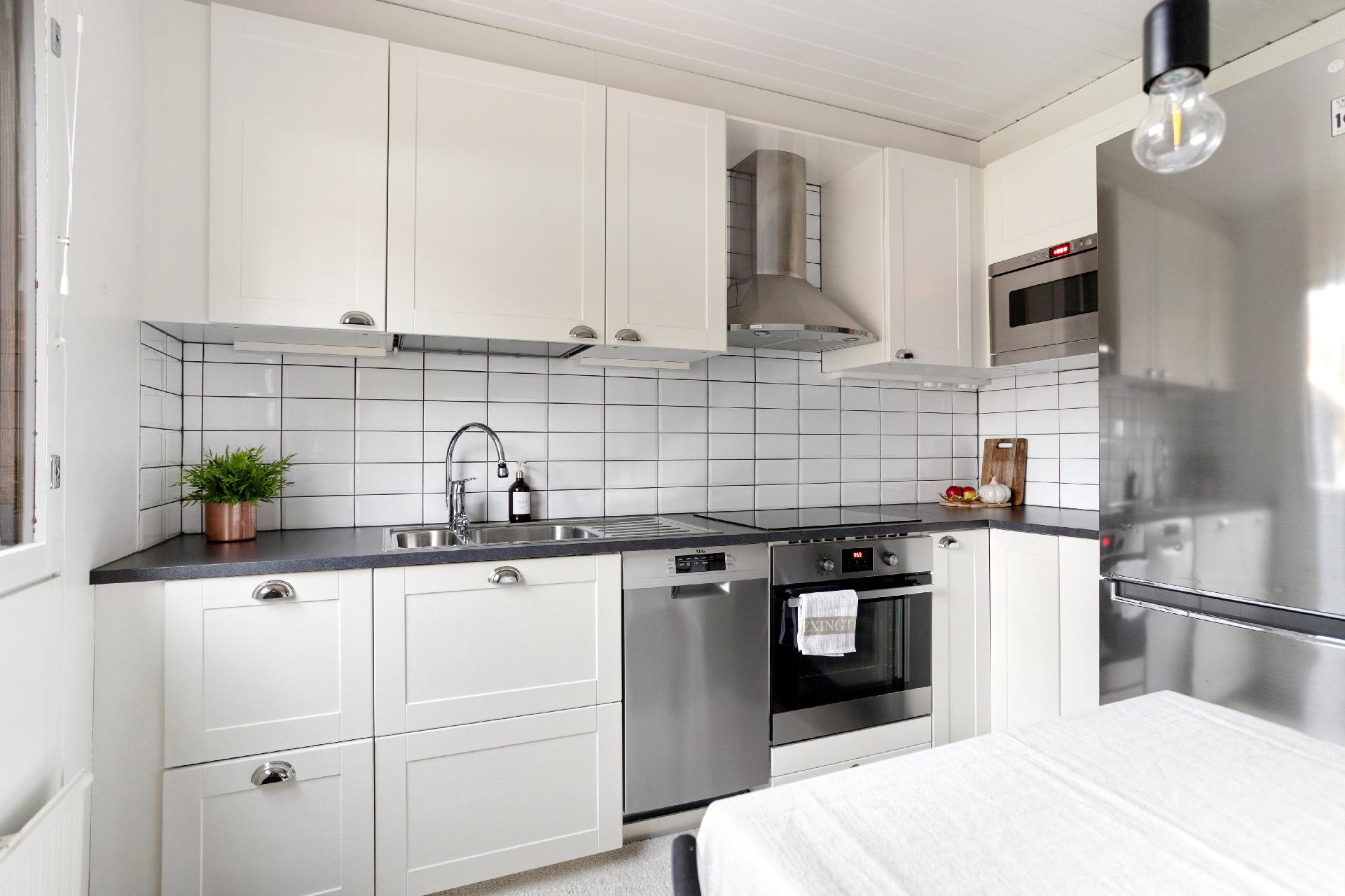 Merenneidontie 30, Laurinlahti, Espoo