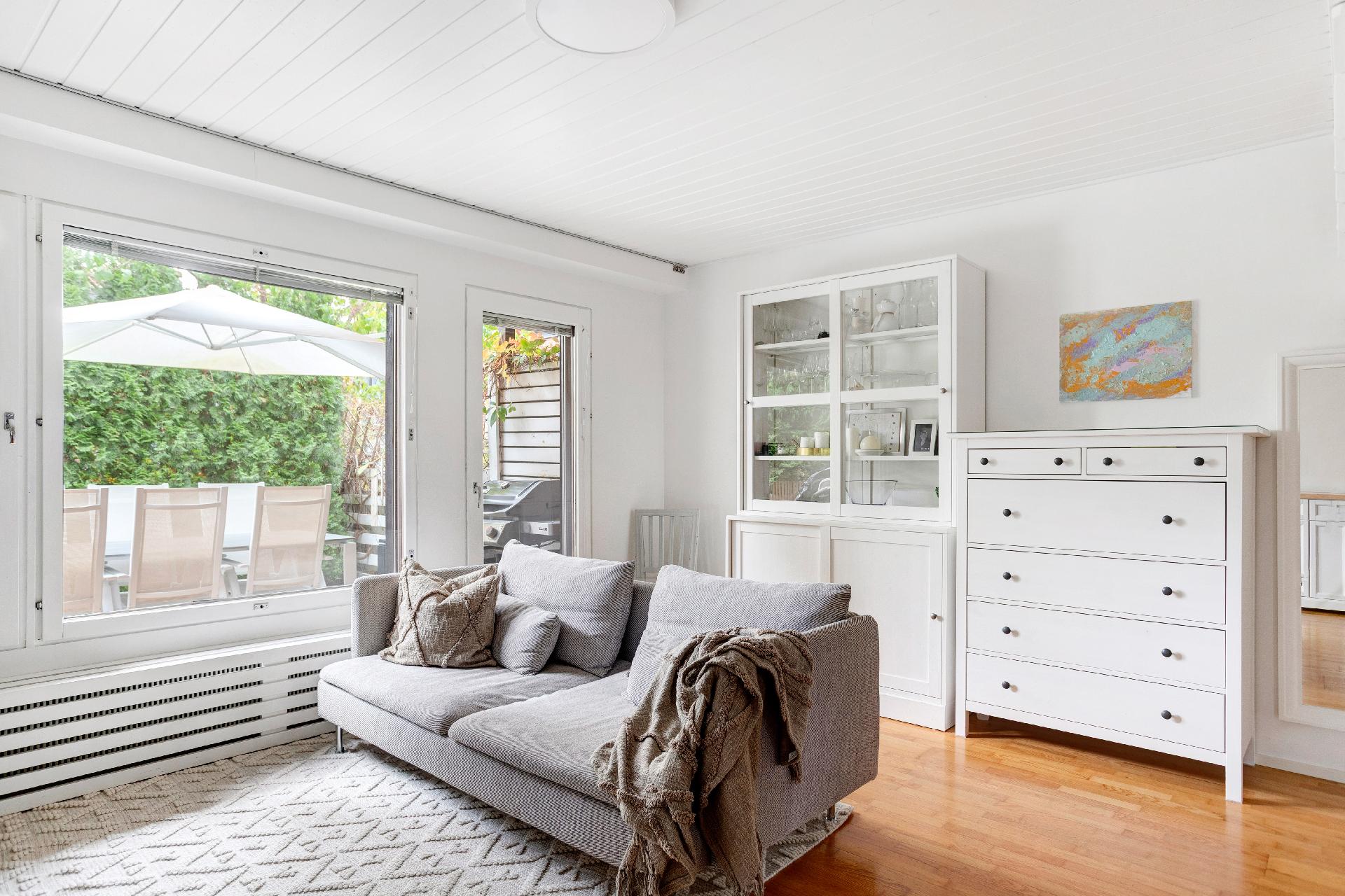 Merenneidontie 30, Laurinlahti, Espoo