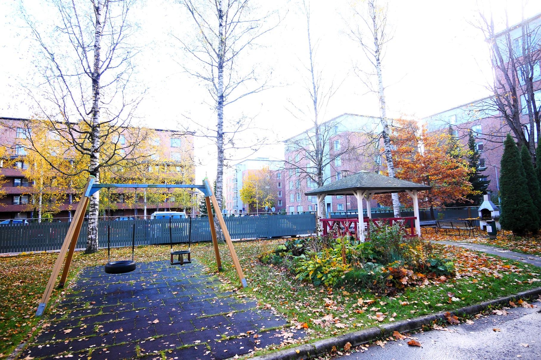 taloyhtiön yhteispihaa