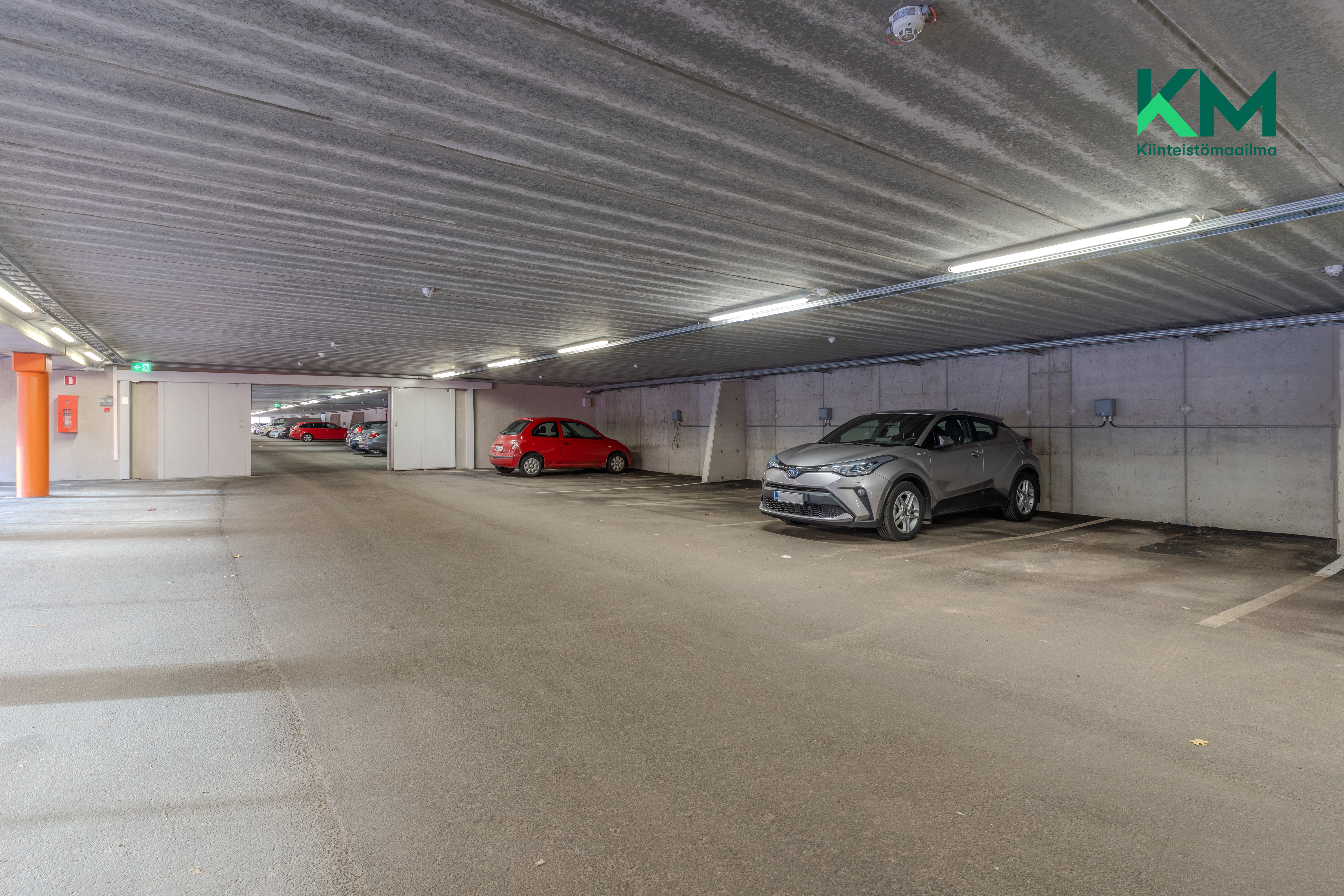 Myynnissä myös autohallipaikkaosake