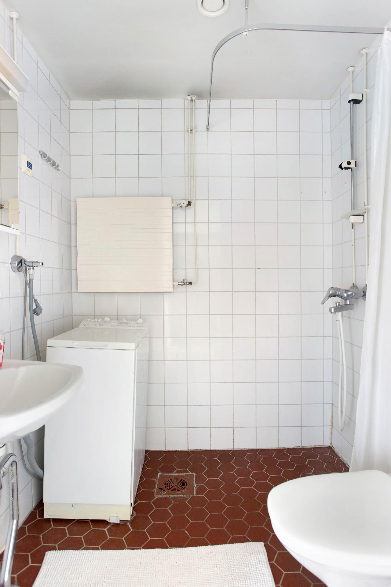 Rajavartiostonkatu 8, Keskusta, Lohja