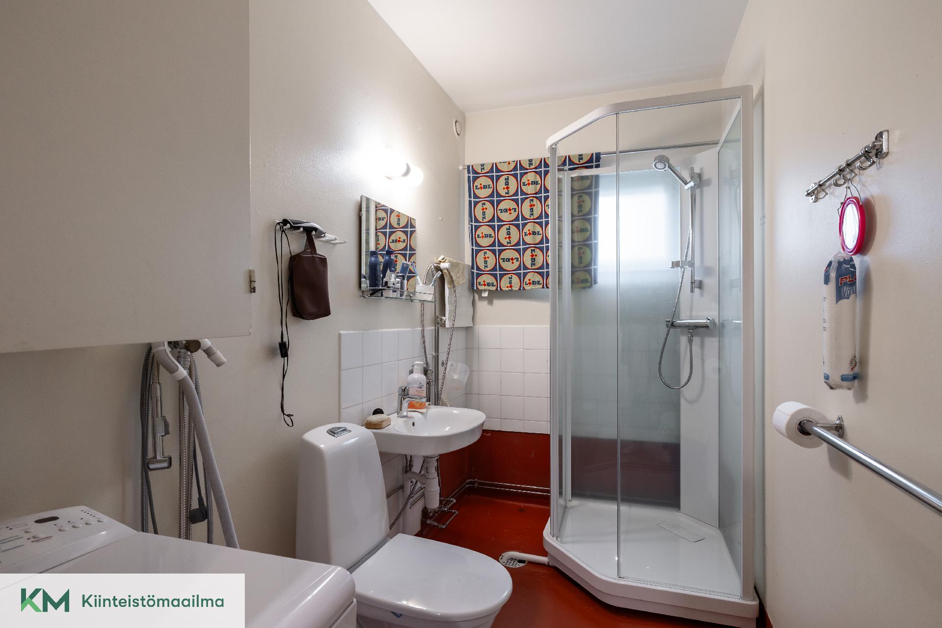 Loitsutie 10, Karhuvuori, Kotka