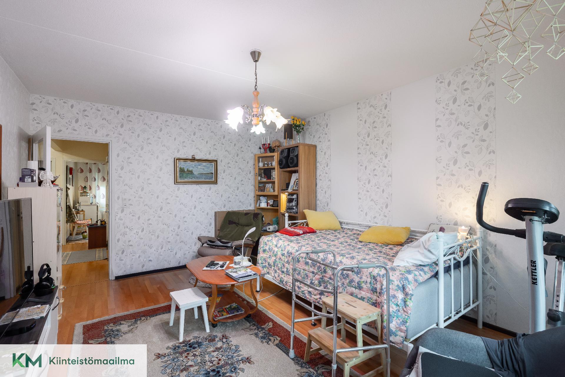 Loitsutie 10, Karhuvuori, Kotka