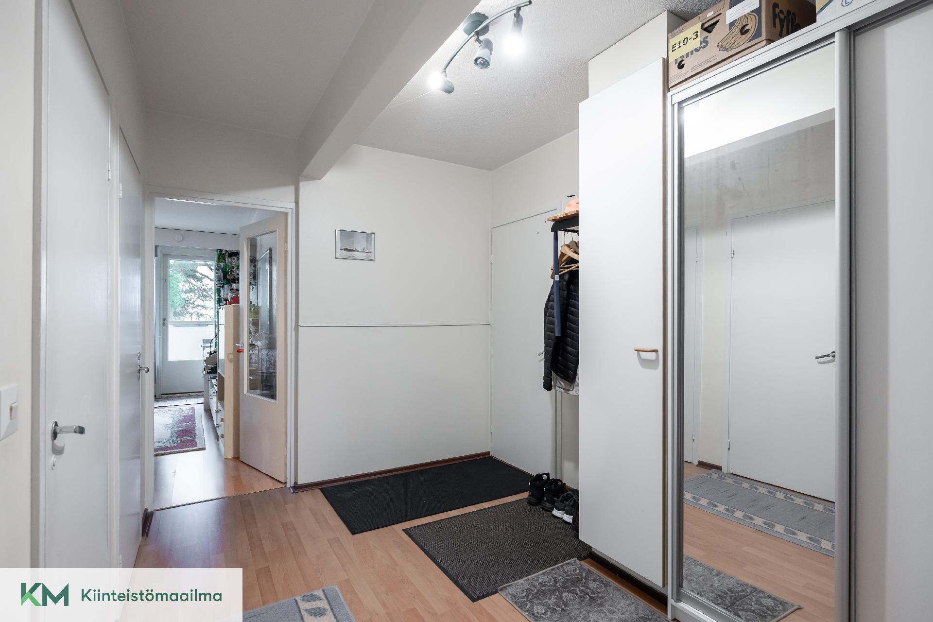 Loitsutie 10, Karhuvuori, Kotka