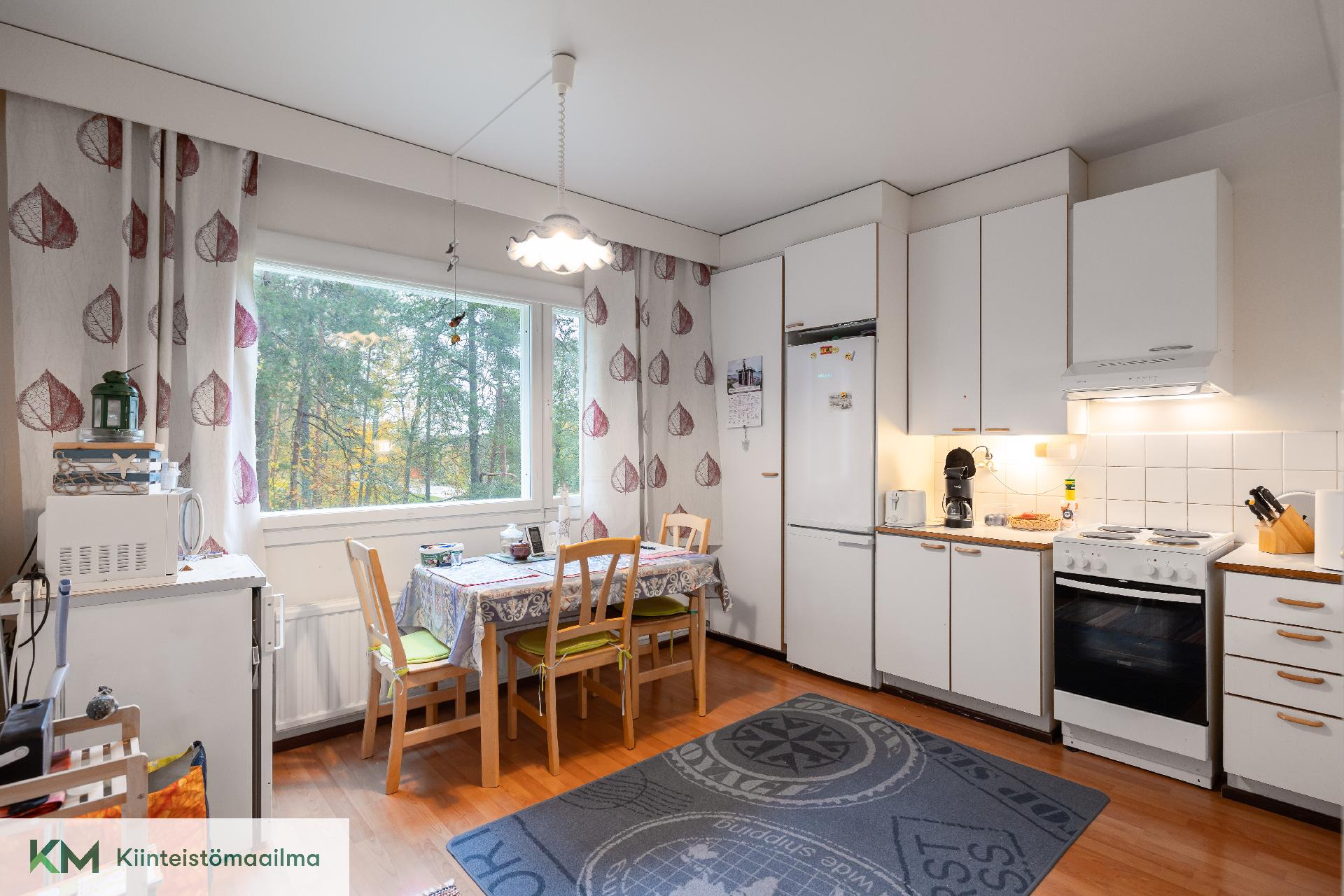 Loitsutie 10, Karhuvuori, Kotka