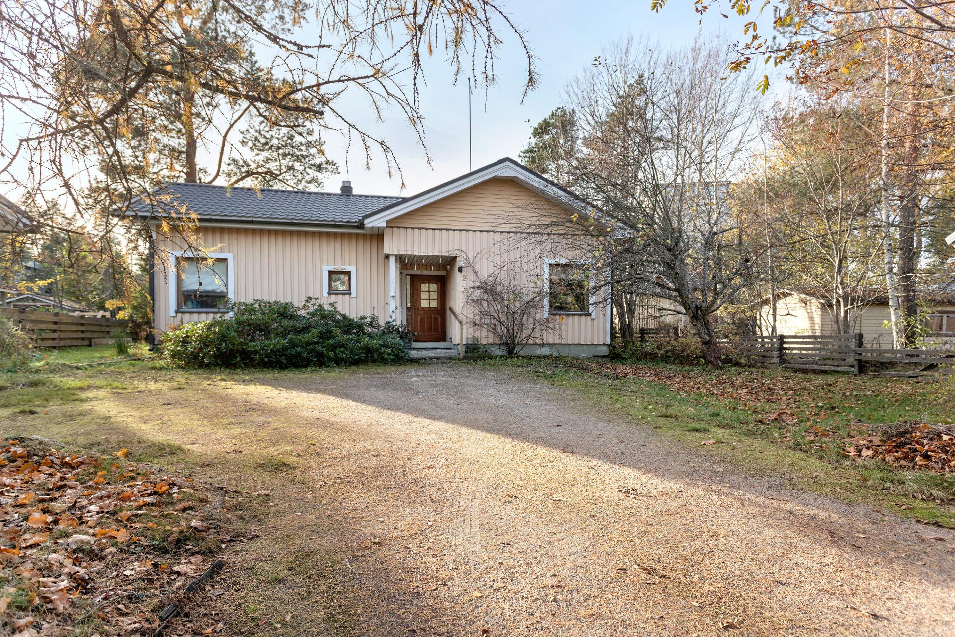 Piispanpelto 2, Olari, Espoo