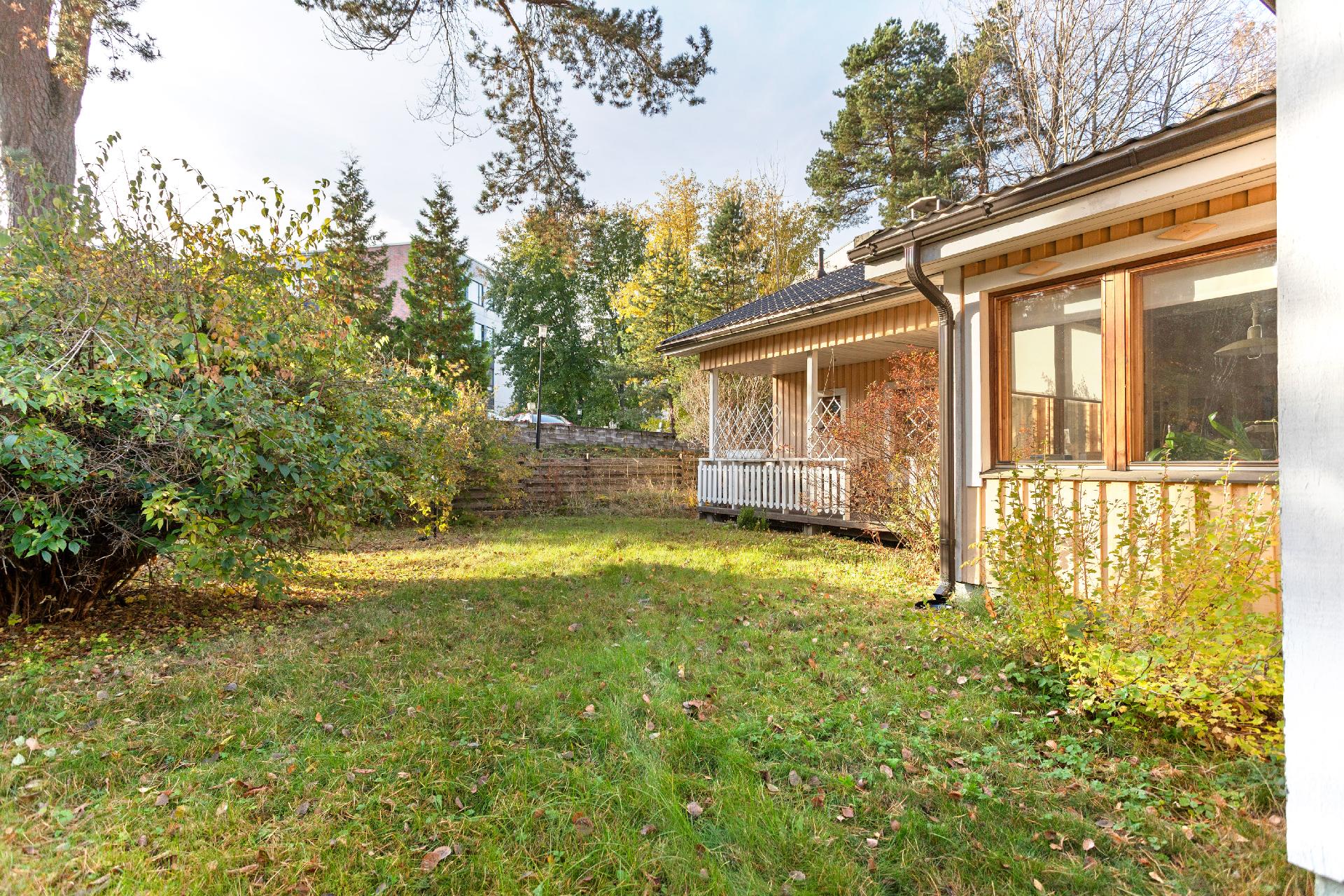 Piispanpelto 2, Olari, Espoo