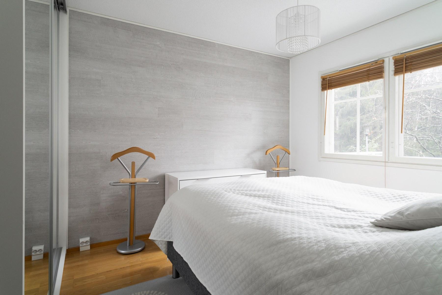 Yläkerran makuuhuone