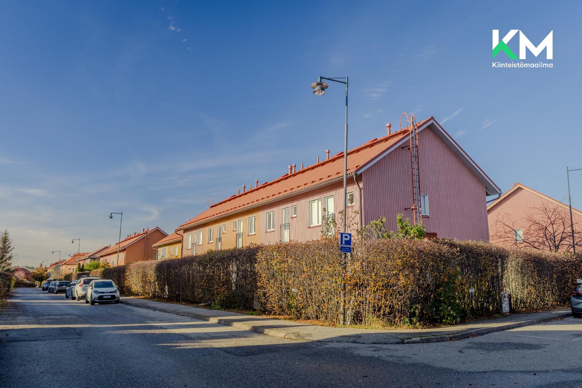 Kavaljeerintie 10, Kartanonkoski, Vantaa