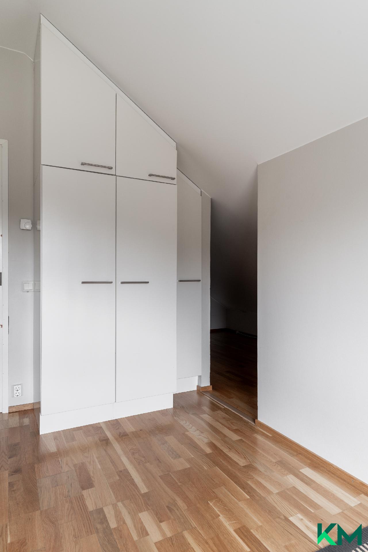 Mh 2/4 kaapistot ja säilytystila