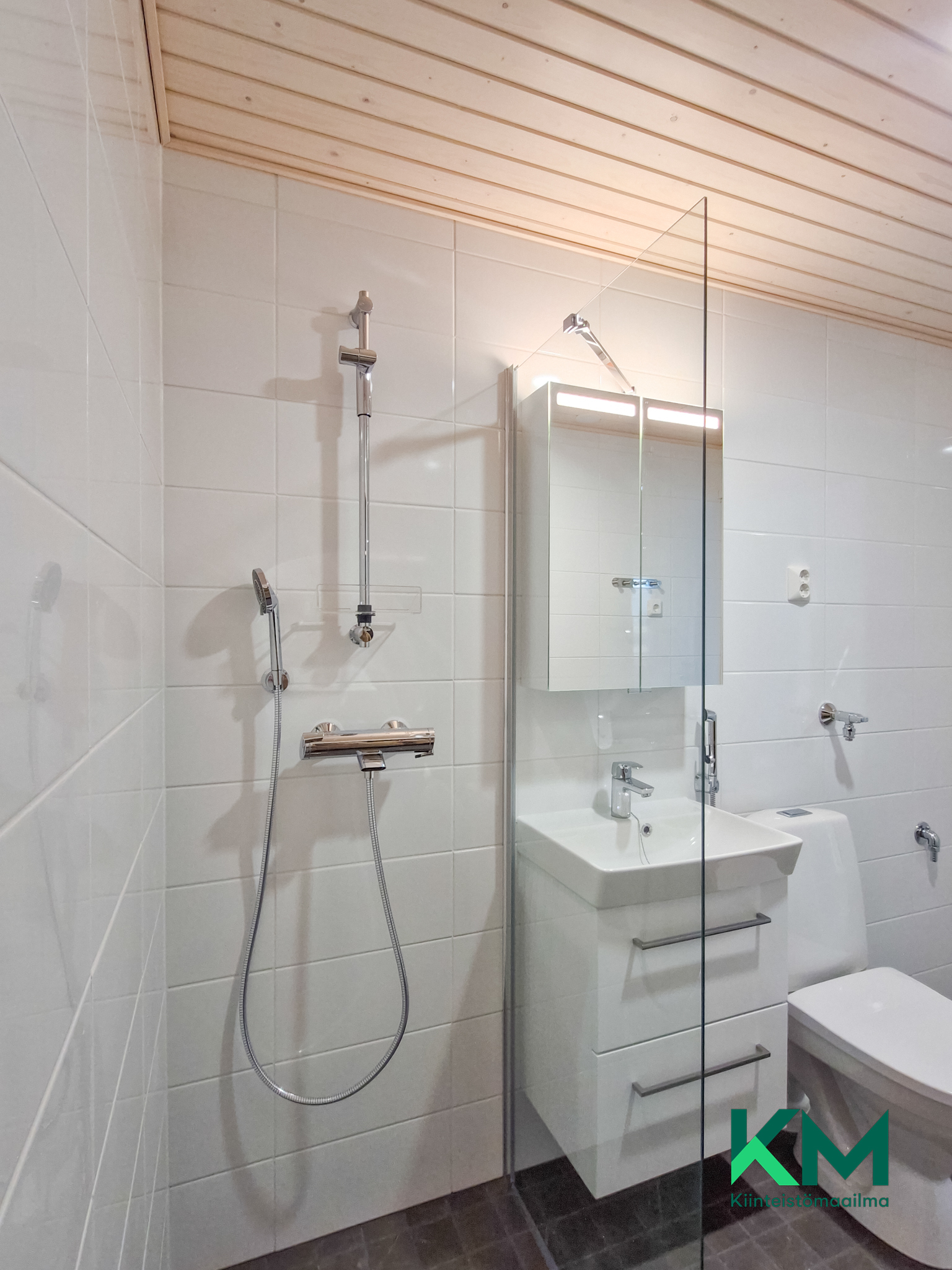 Laitaatsillantie 14, Sortteerinlahti, Savonlinna