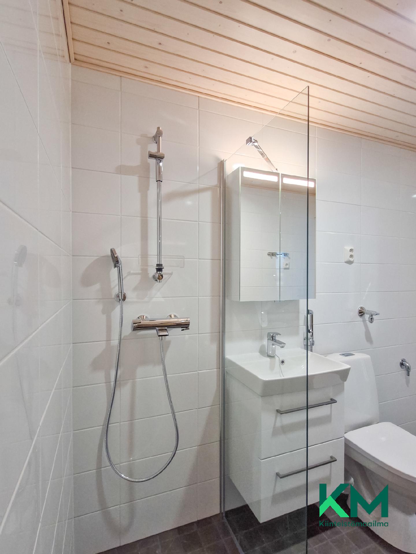 Laitaatsillantie 14, Sortteerinlahti, Savonlinna