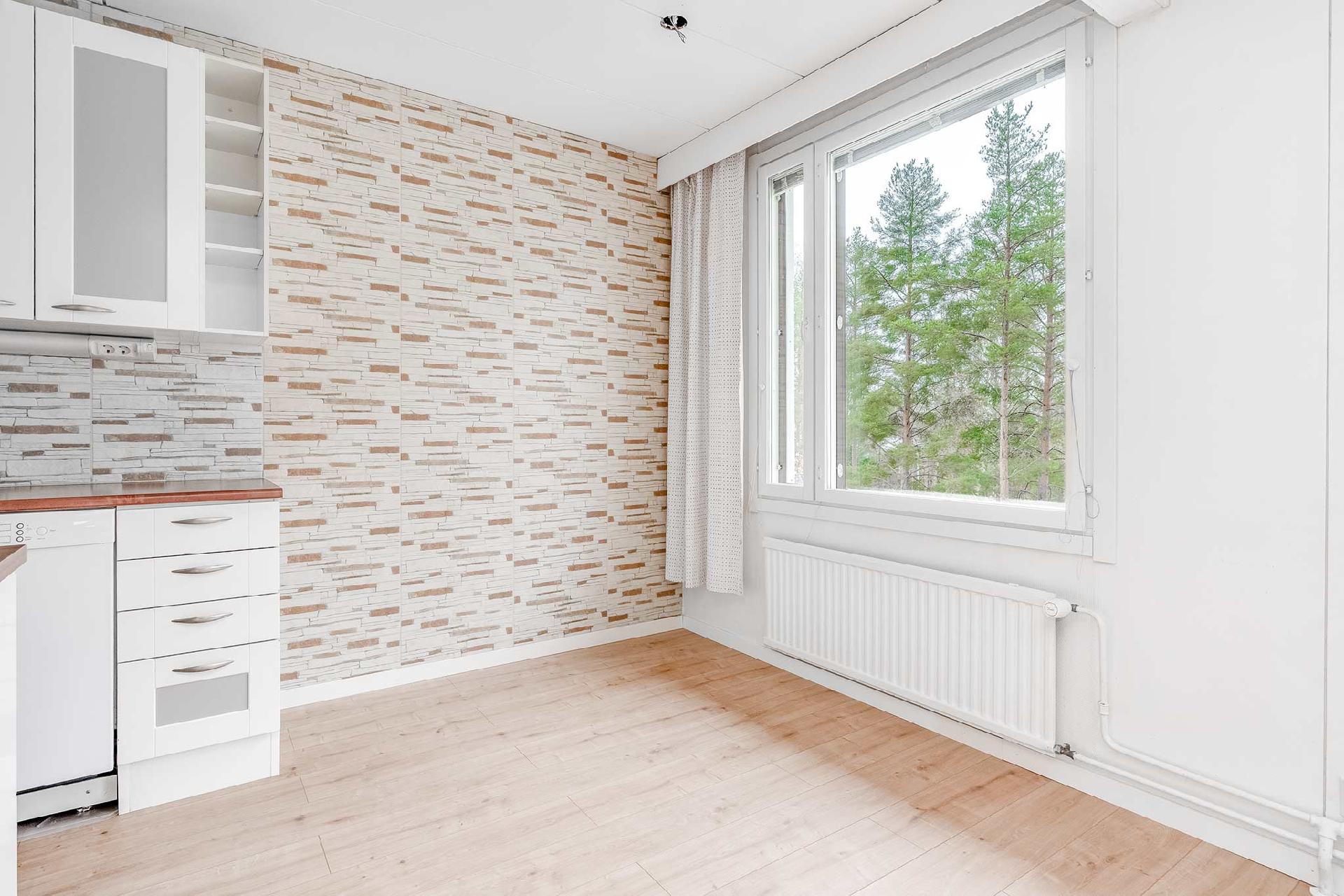 Kartanonkuja 4, Kyösti, Pirkkala