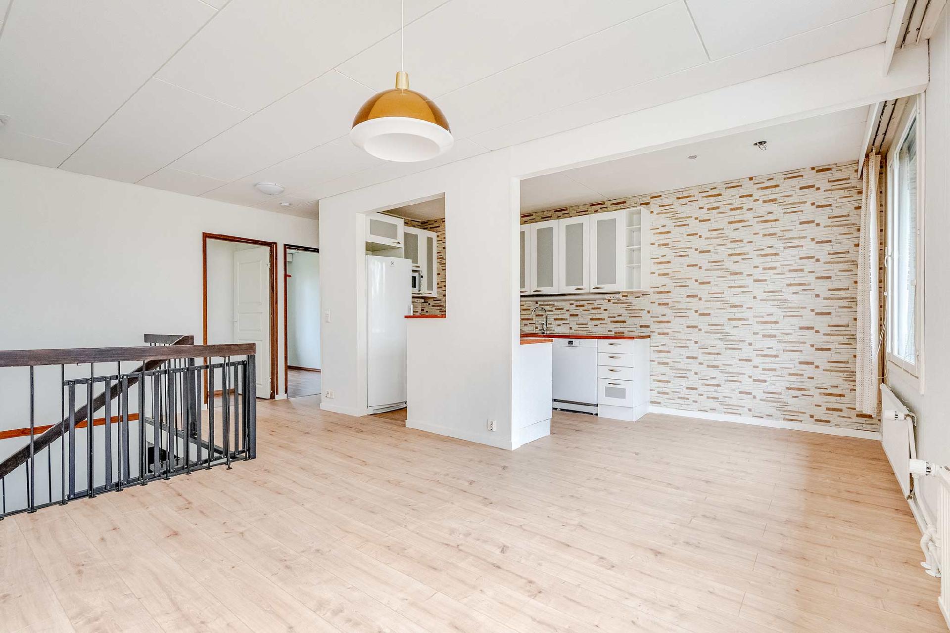 Kartanonkuja 4, Kyösti, Pirkkala