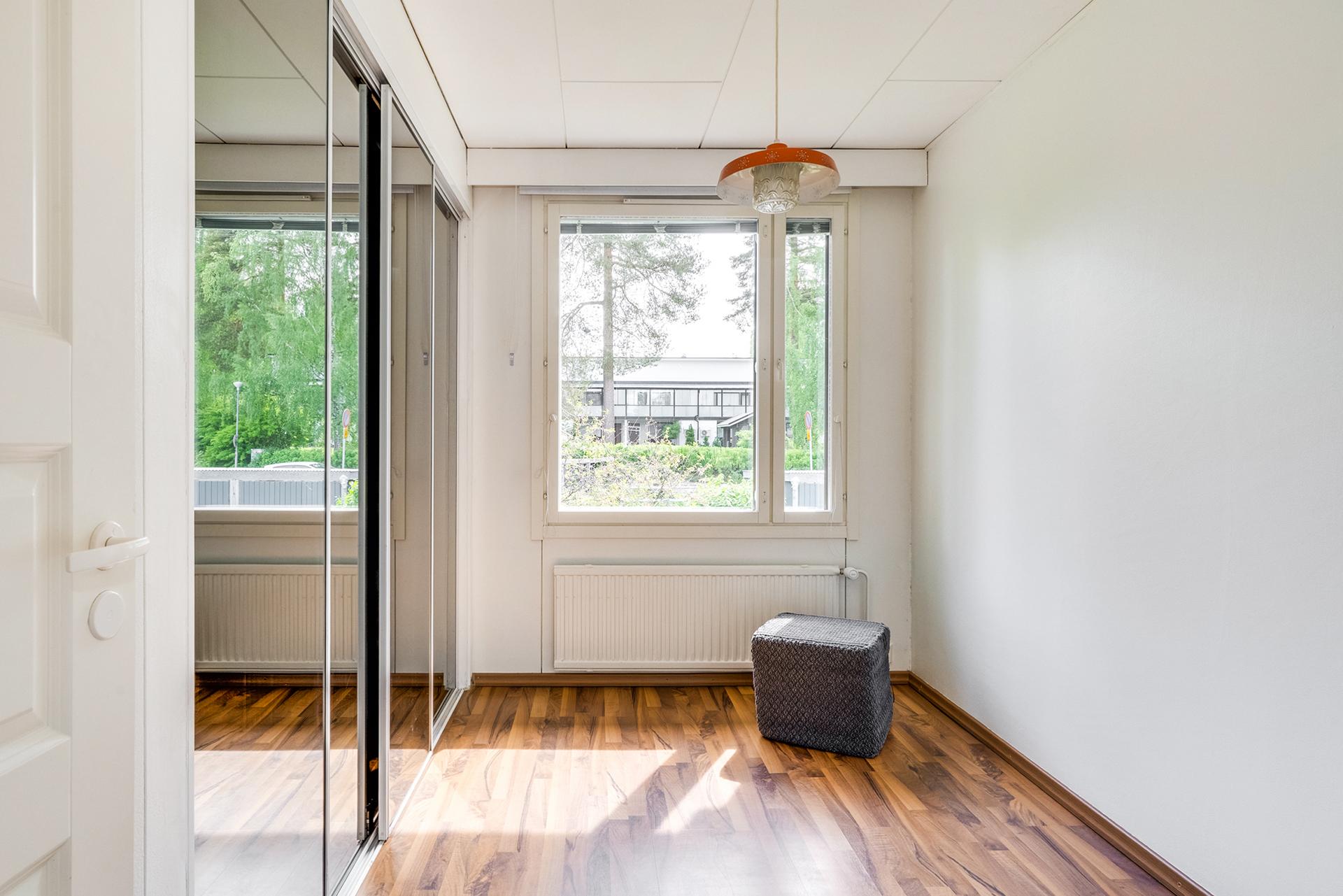 Kartanonkuja 4, Kyösti, Pirkkala