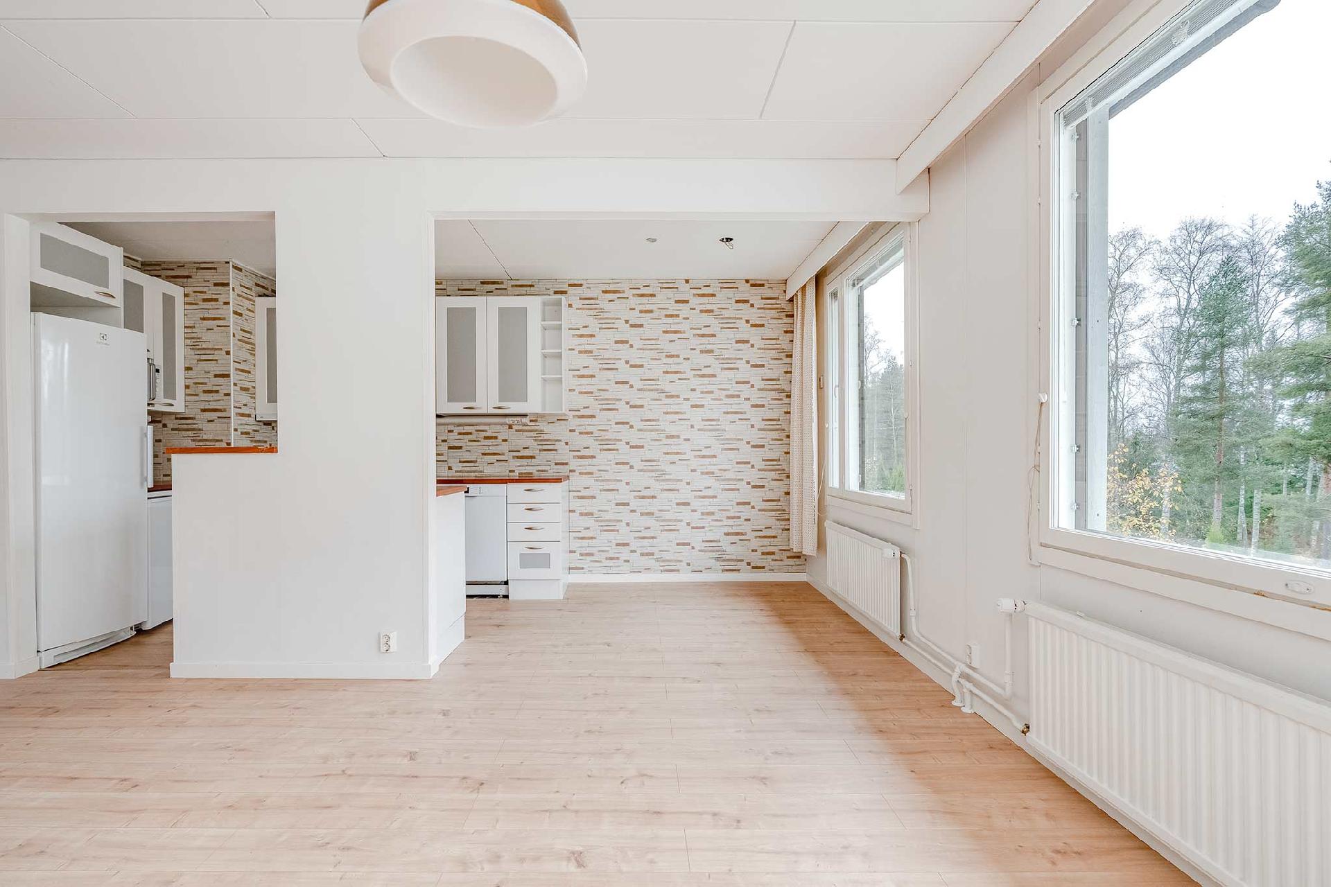 Kartanonkuja 4, Kyösti, Pirkkala