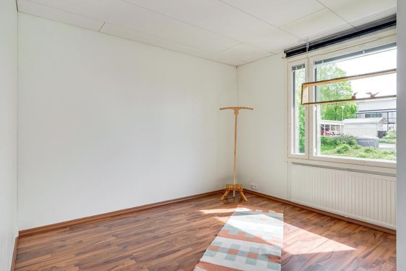 Kartanonkuja 4, Kyösti, Pirkkala