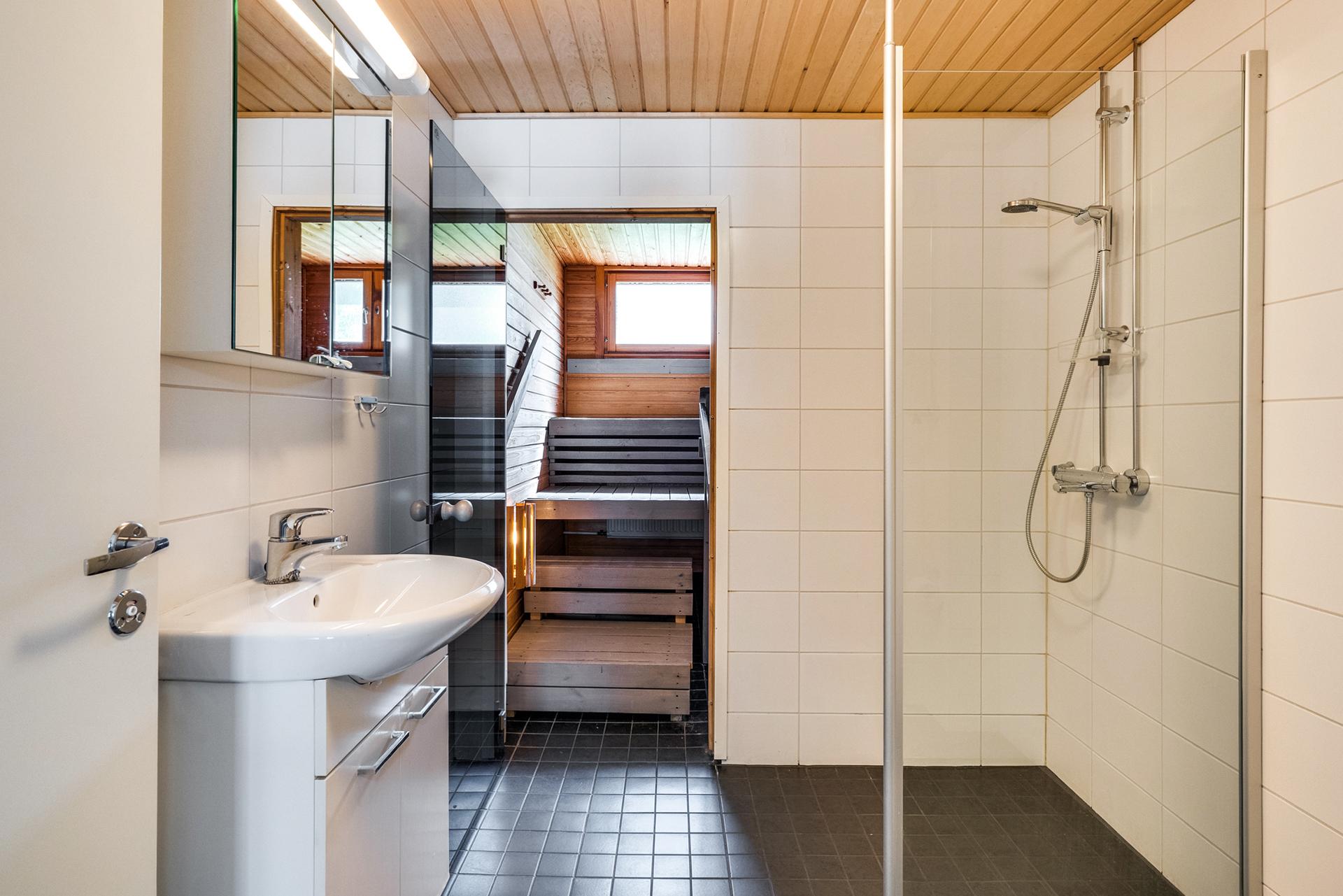 Kartanonkuja 4, Kyösti, Pirkkala