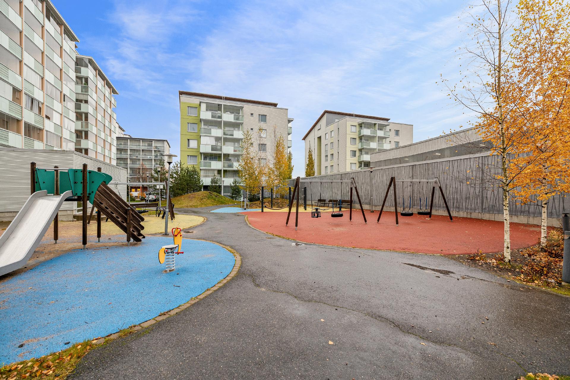 Yhtiön leikkipaikka