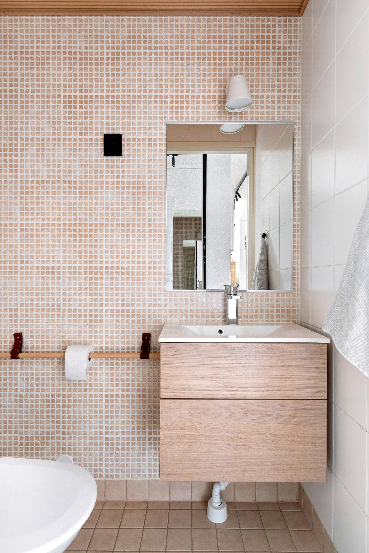 Erillinen wc alakerrassa