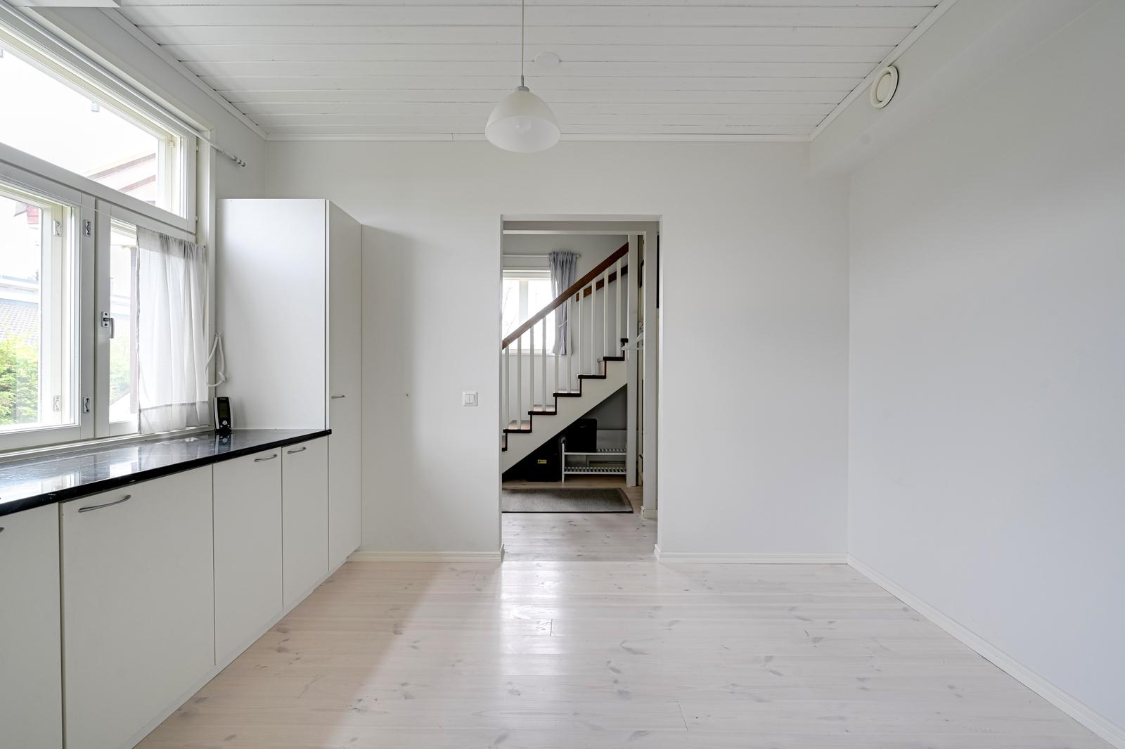 Suutarintie 14, Puistola, Helsinki