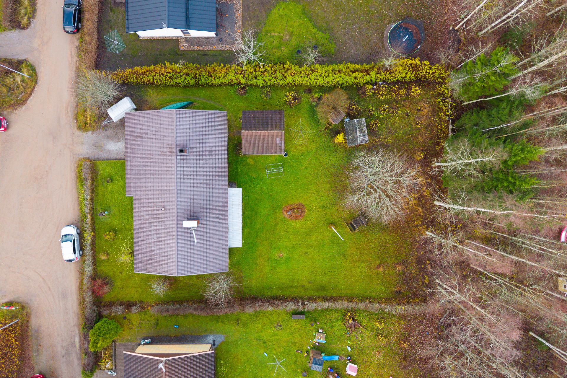 Peltotie 8, Uurainen, Uurainen